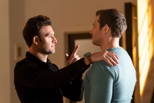 9-1-1 you don't know me ryan guzman and oliver stark