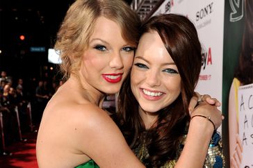 Taylor Swift and actress Emma Stone arrive at the premiere of Screen Gems' "Easy A" at the Chinese Theater on September 13, 2010 in Los Angeles, California
