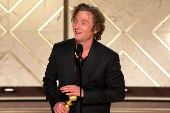 Golden Globes Jeremy Allen White Male Actor, TV, Musical/Comedy