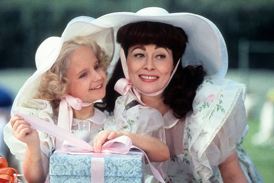 Actress Faye Dunaway and Mara Hobel on the set of Paramount Pictures movie " Mommie Dearest" in 1981. 