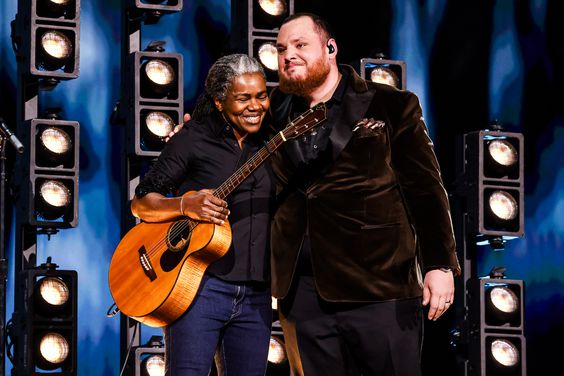 Tracy Chapman and Luke Combs perform at the 66th GRAMMY Awards on February 04, 2024 in Los Angeles, California. 